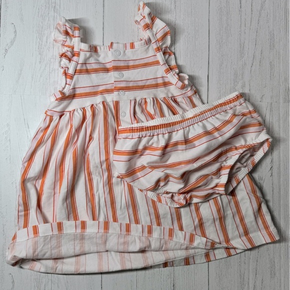 Carter’s 2pc set - Picture 2 of 5